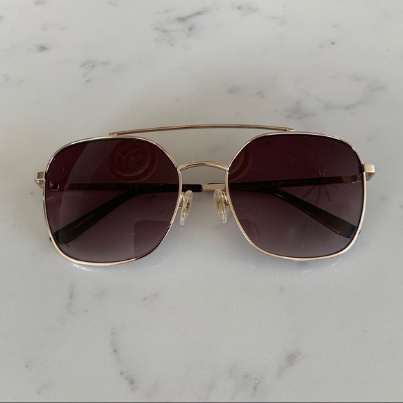 Guess Gold Trim Sunglasses - Picture 1 of 8